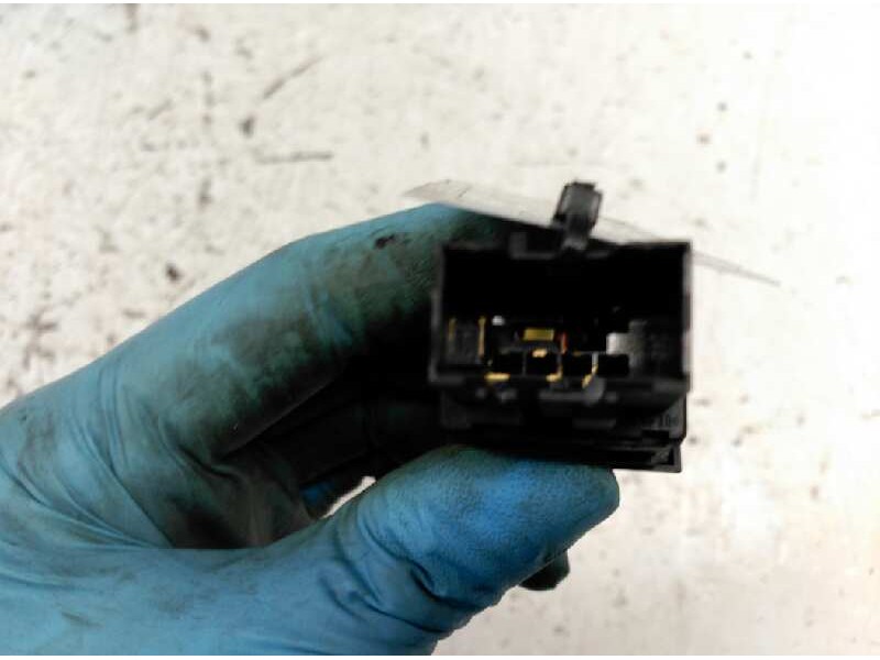 Recambio de boton antivaho para skoda fabia (6y2/6y3) classic referencia OEM IAM 6Y0959621  