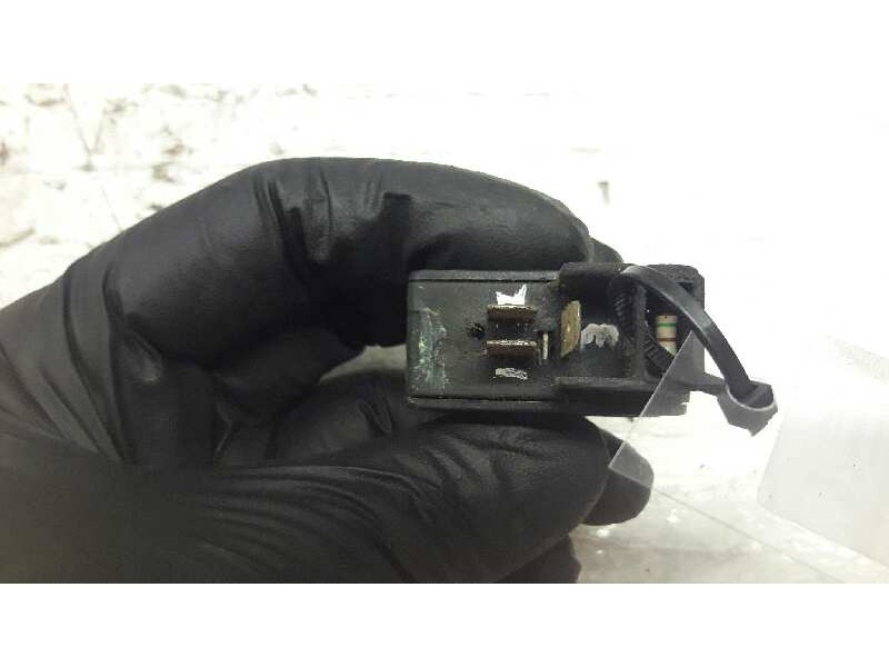 Recambio de boton antivaho para tata telcosport referencia OEM IAM   