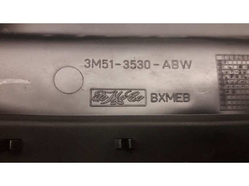 Recambio de guarnecido superior volante para ford focus lim. (cb4) titanium referencia OEM IAM 3M513530ABW  