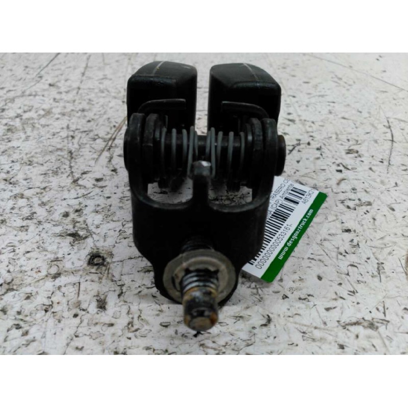 Recambio de enganche de cinturon trasero central para ford focus berlina (cap) ambiente (d) referencia OEM IAM A613K21AA  