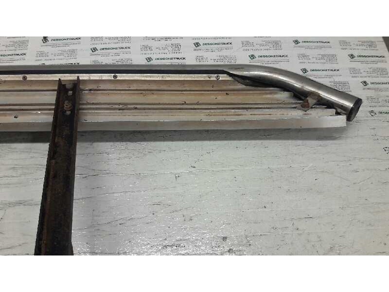 Recambio de peldaño derecho para tata safari 1.9 referencia OEM IAM   