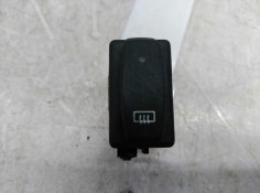 Recambio de boton antivaho para nissan primastar (x83) caja cerrada batalla corta 2,7t referencia OEM IAM 26488  