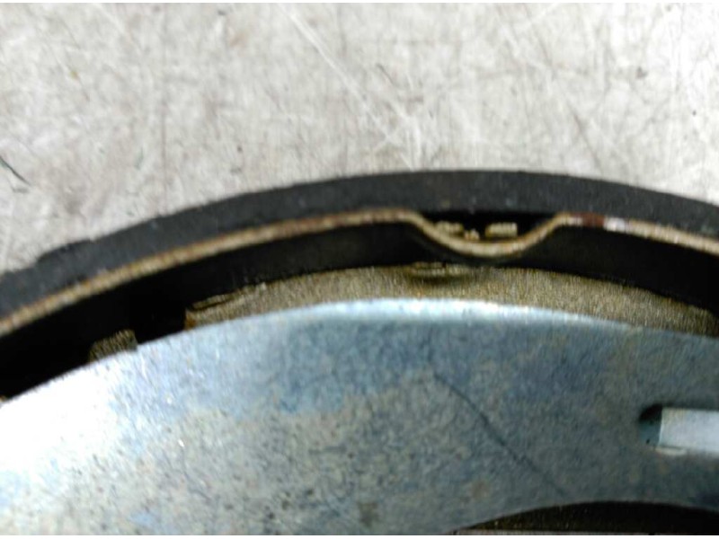 Recambio de zapatas de freno traseras para peugeot 205 berlina xad / xad multi referencia OEM IAM   