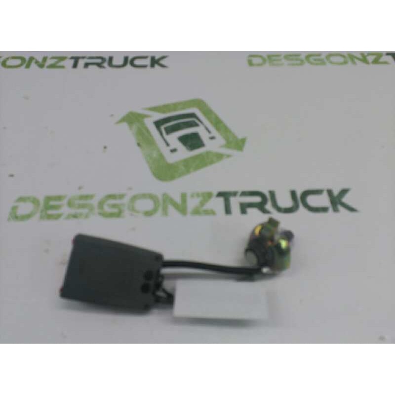 Recambio de enganche cinturon trasero derecho para citroën c5 berlina 2.0 hdi magic referencia OEM IAM   