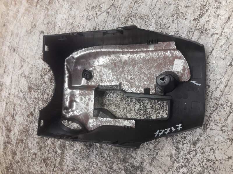 Recambio de guarnecidos volante para ford focus lim. (cb8) titanium referencia OEM IAM AM513533AAW INFERIOR 