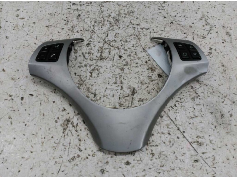 Recambio de mando radio para bmw serie 3 berlina (e90) 320d referencia OEM IAM 695656001  