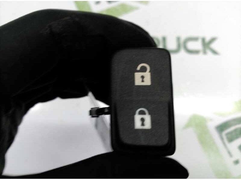 Recambio de mando cierre centralizado para volvo c30 d5 r-design referencia OEM IAM 30773333  