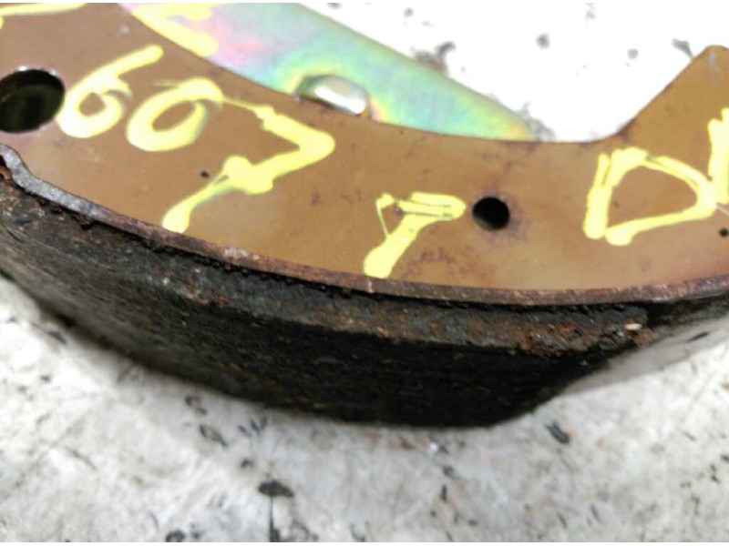 Recambio de zapatas de freno traseras para renault trafic (desde 5.89) t 1100 referencia OEM IAM  IZQUIERDAS 