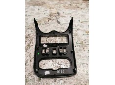Recambio de guarnecidos consola de mandos para dacia duster ambiance 4x2 referencia OEM IAM 8200739438   2