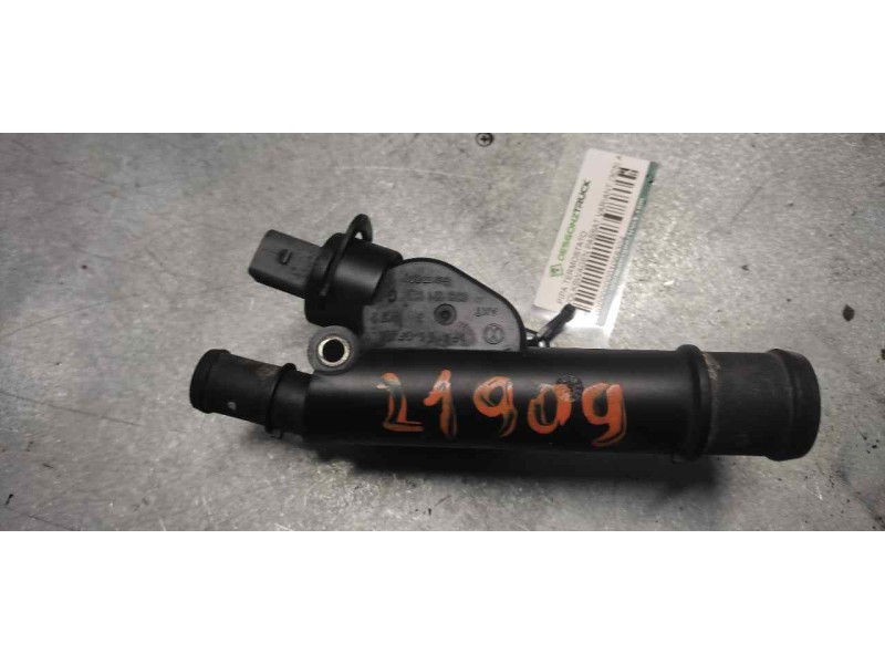 Recambio de pipa termostato para volkswagen passat variant (3c5) advance referencia OEM IAM   