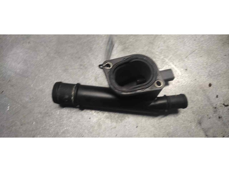 Recambio de pipa termostato para volkswagen passat variant (3c5) advance referencia OEM IAM   
