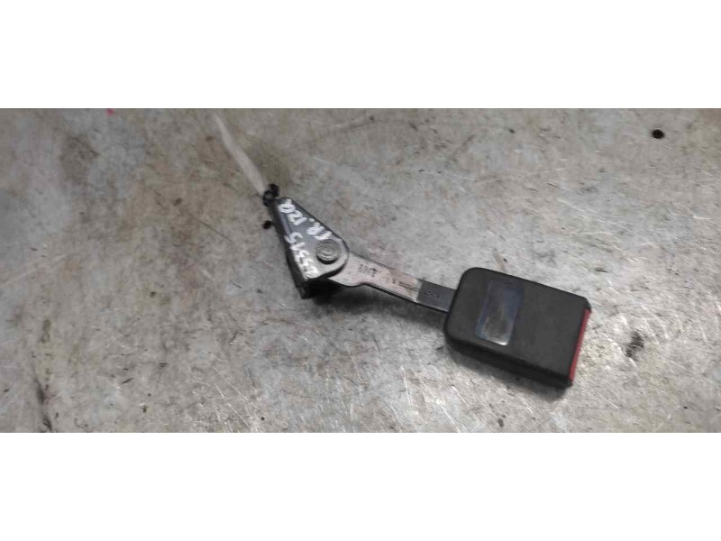 Recambio de enganche cinturon trasero izquierdo para peugeot 307 cc (s1) 2.0 referencia OEM IAM 4512064  