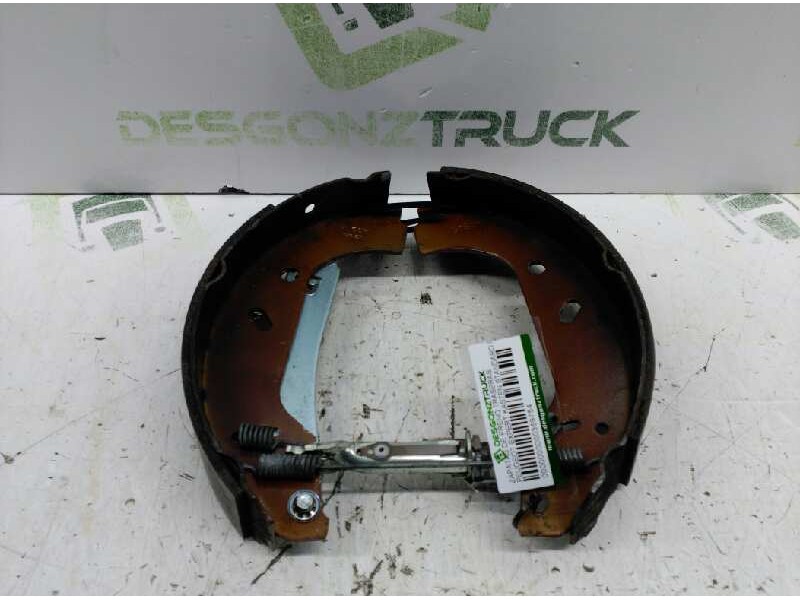 Recambio de zapatas de freno traseras para peugeot expert kasten standard furgón 220c referencia OEM IAM   