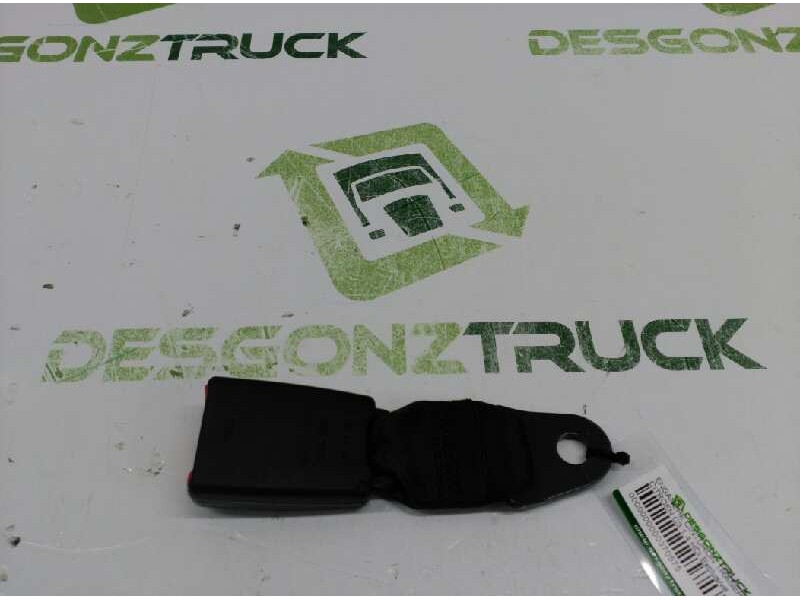 Recambio de enganche cinturon trasero derecho para citroën c3 1.4 hdi exclusive referencia OEM IAM 33015510  