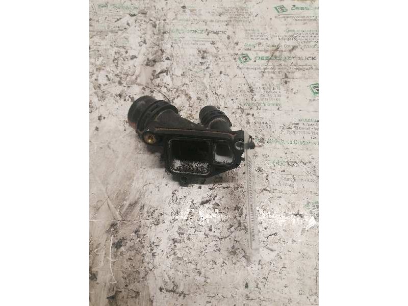 Recambio de pipa termostato para bmw serie 1 berlina (e81/e87) 120d referencia OEM IAM 7800048  