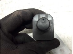 Recambio de boton regulacion retrovisores para audi a4 berlina (8e) 1.9 tdi (96kw) referencia OEM IAM   
