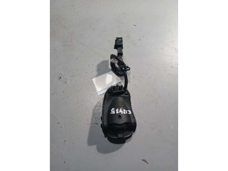 Recambio de mando radio para renault magnum ab 2005 12.8 diesel referencia OEM IAM 7421014639  