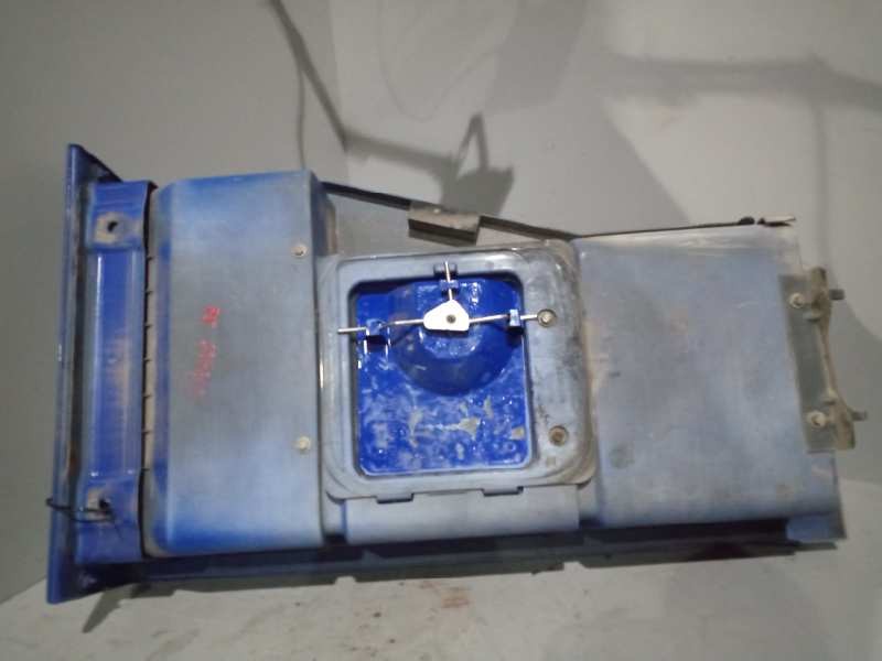 Recambio de peldaño izquierdo para renault magnum ab 2005 12.8 diesel referencia OEM IAM 5010606153 5010606162 501059925