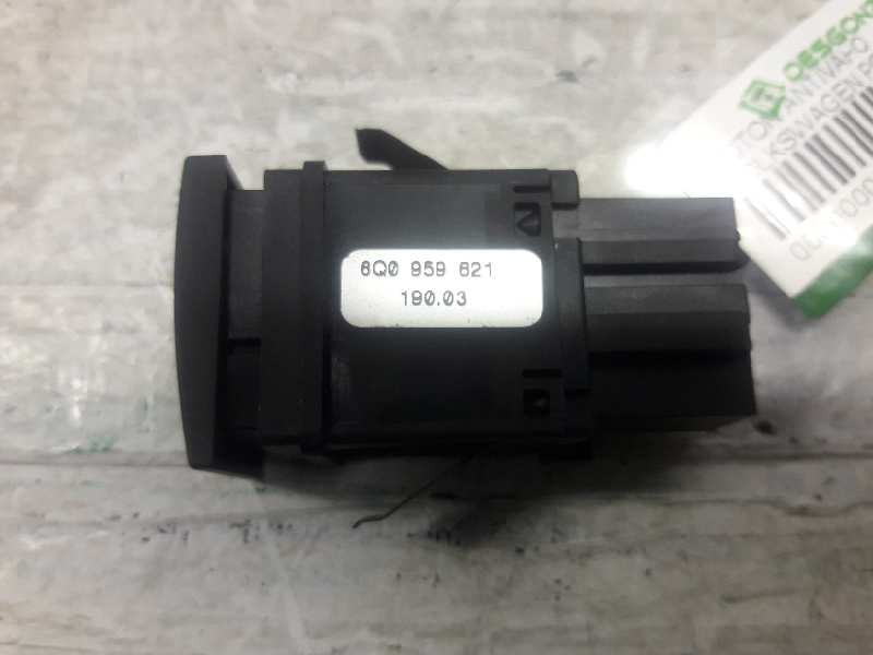 Recambio de boton antivaho para volkswagen polo (9n1) conceptline referencia OEM IAM 6Q0959621  