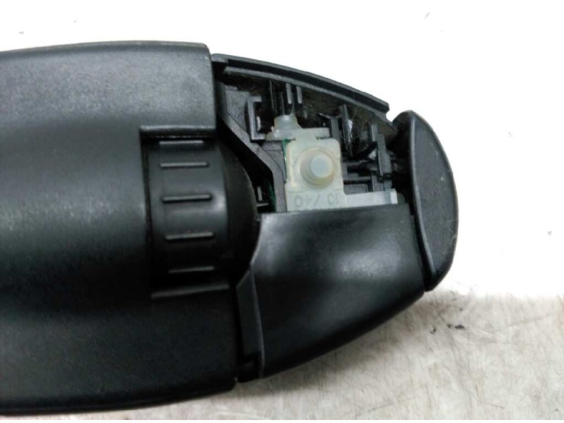 Recambio de mando radio para peugeot partner (s2) totem referencia OEM IAM 96538207XT  