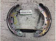 Recambio de zapatas de freno traseras para volkswagen polo (9n1) conceptline referencia OEM IAM  IZQUIERDA 
