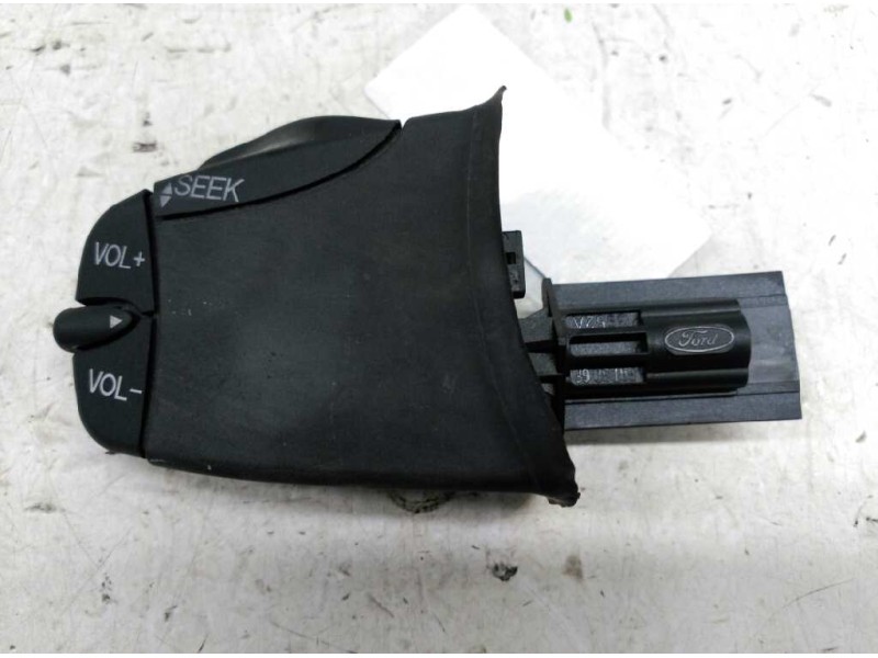 Recambio de mando radio para ford fiesta (cbk) ghia referencia OEM IAM 98AB14K147AC  