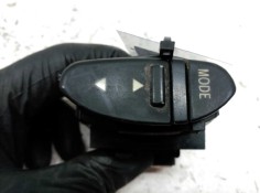 Recambio de mando radio para toyota avensis berlina (t 22) 2.0 d4-d luna (5-ptas.) referencia OEM IAM 8623020010   2