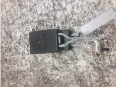 Recambio de enganche cinturon trasero izquierdo para volkswagen passat berlina (3c2) advance referencia OEM IAM 3C0857739B  