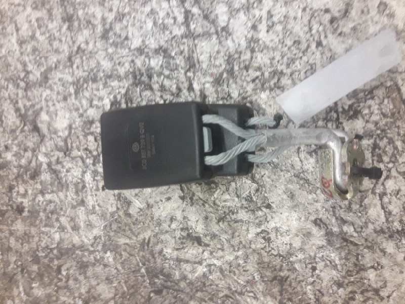 Recambio de enganche cinturon trasero izquierdo para volkswagen passat berlina (3c2) advance referencia OEM IAM 3C0857739B  