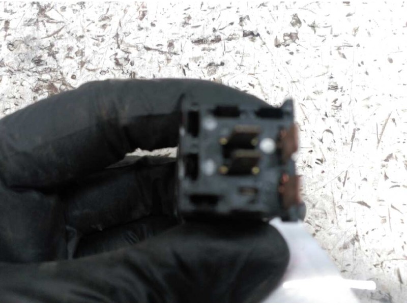 Recambio de boton antivaho para peugeot boxer caja cerr. acristalado (rs3200)(230)(´02) 1400 d referencia OEM IAM   