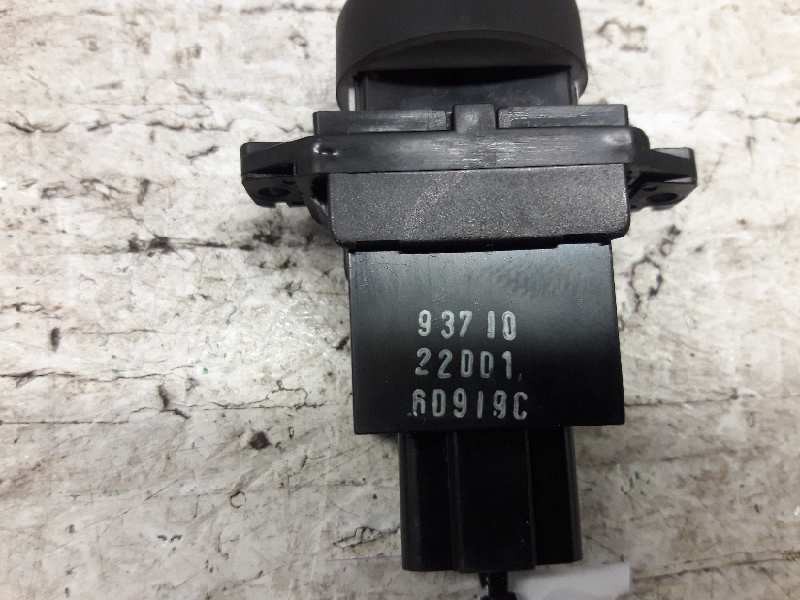 Recambio de boton antivaho para hyundai accent (x3) 1.5 gls referencia OEM IAM 9371022001  