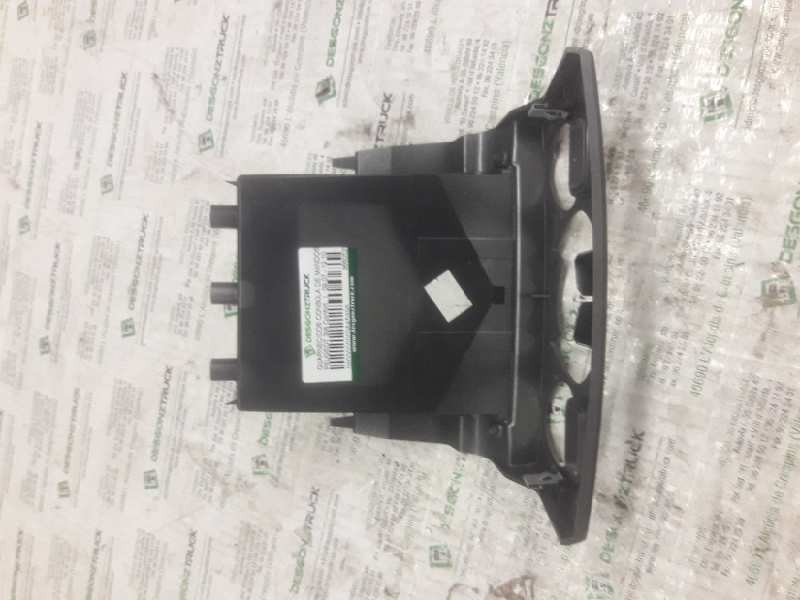Recambio de guarnecidos consola de mandos para peugeot 308 confort referencia OEM IAM 9660529177  