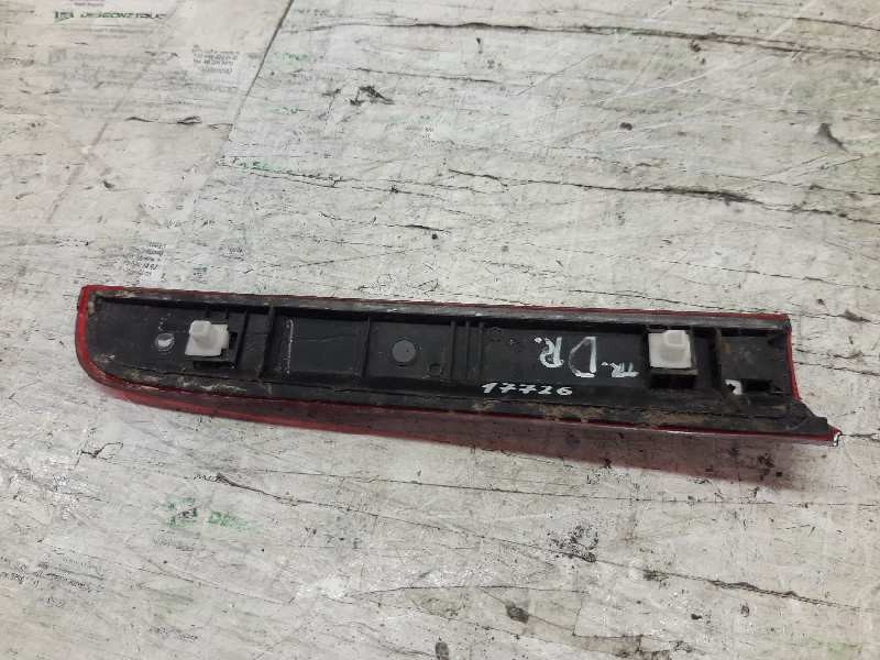 Recambio de catadioptrico trasero derecho para nissan note (e11e) acenta referencia OEM IAM   