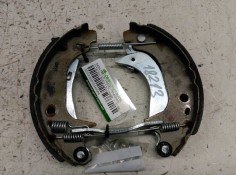 Recambio de zapatas de freno traseras para citroën saxo 1.5 d image referencia OEM IAM  BREMBO 