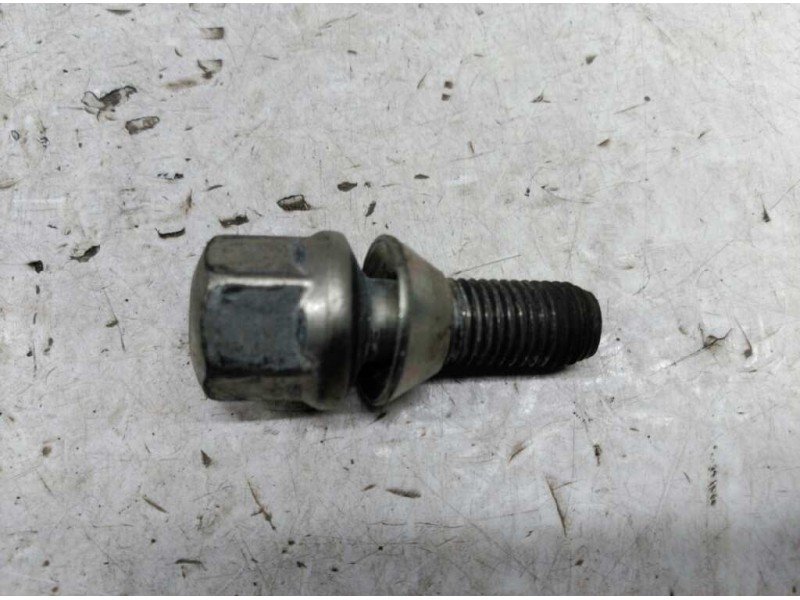Recambio de tornillo de rueda para renault laguna ii grandtour (kg0) referencia OEM IAM   
