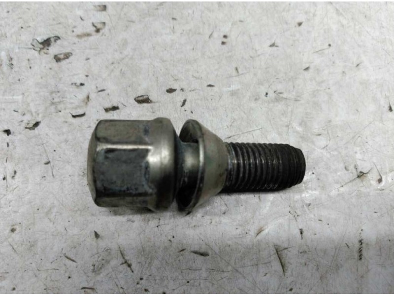 Recambio de tornillo de rueda para renault laguna ii grandtour (kg0) referencia OEM IAM   