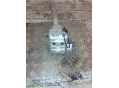 Recambio de soporte guardabarros trasero para volvo fh xxx 12.8 diesel referencia OEM IAM 20466895 IZQUIERDO  2