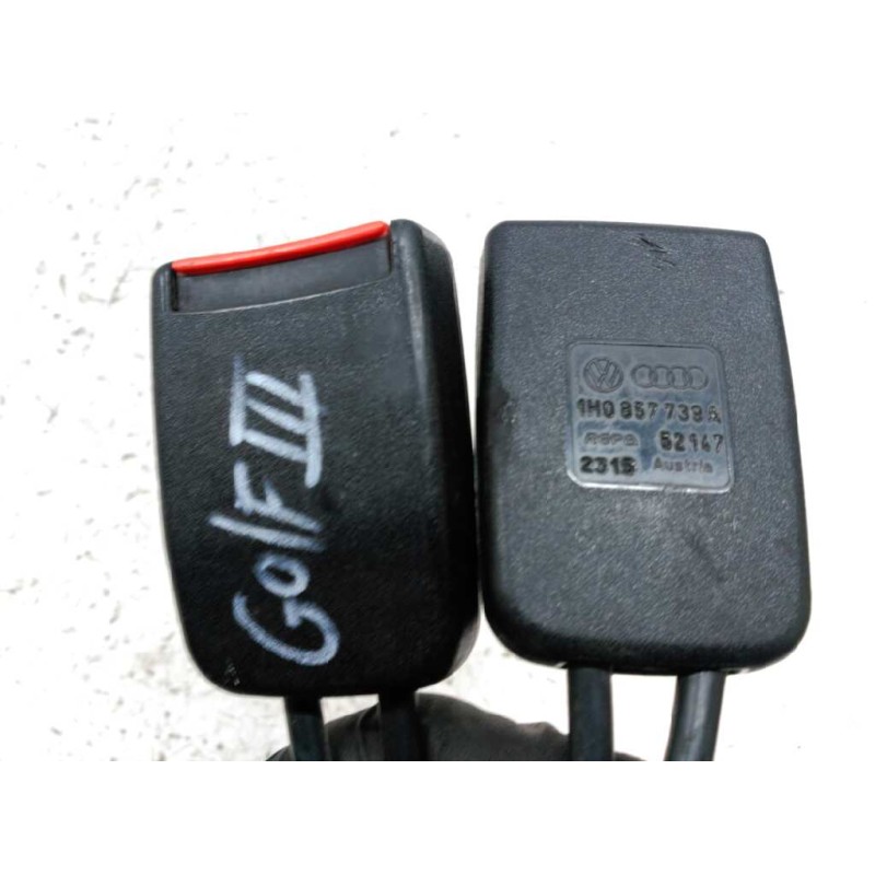Recambio de enganche de cinturon trasero central para volkswagen golf iii berlina (1h1) 2.0 referencia OEM IAM 1H0857739A  