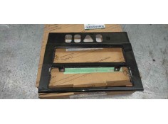 Recambio de guarnecido radio para mercedes-benz clase e (w210) berlina 2.0 16v cat referencia OEM IAM A2106807039  