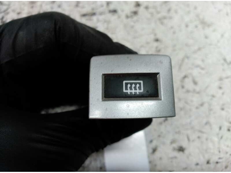 Recambio de boton antivaho para kia carnival ii 2.9 cdri ex referencia OEM IAM   