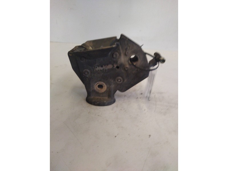 Recambio de cierre cabina derecho para volvo fm 12 asta 2001 12.1 diesel (d12d420) referencia OEM IAM 3986742  