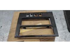 Recambio de guarnecido radio para mercedes-benz clase e (w210) berlina 2.0 16v cat referencia OEM IAM A2106807039  