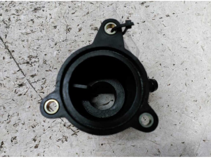 Recambio de pipa termostato para renault megane i berlina hatchback (ba0) 1.6e europa referencia OEM IAM 7700103300  