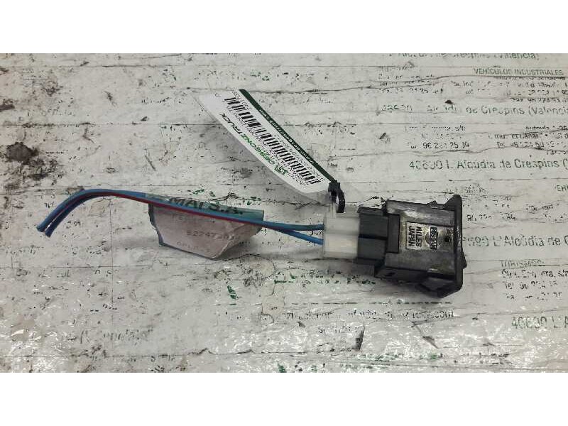 Recambio de boton antivaho para nissan patrol (k/w260) corto ta referencia OEM IAM 24017G9800  