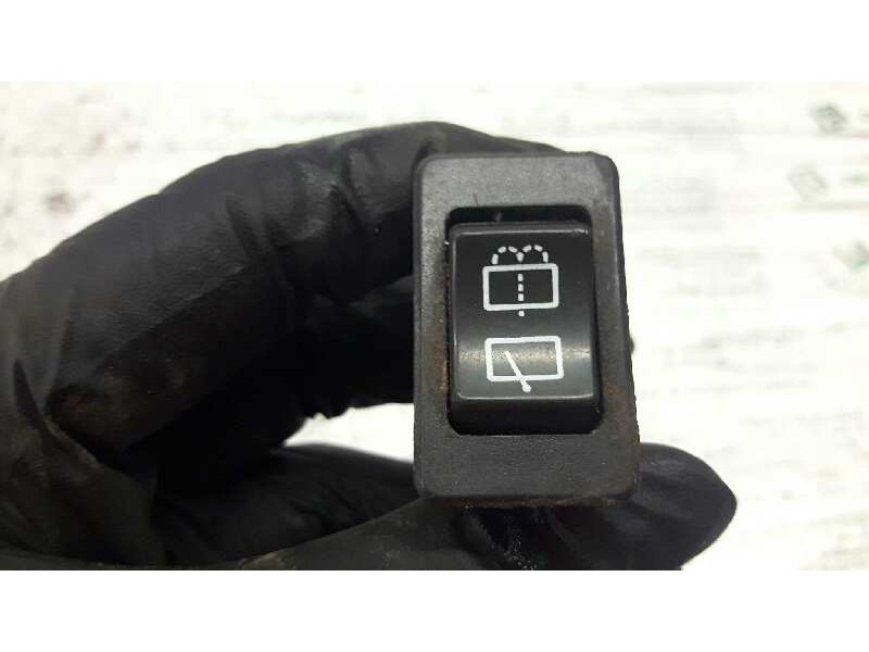 Recambio de boton agua limpia para nissan patrol (k/w260) corto ta referencia OEM IAM   