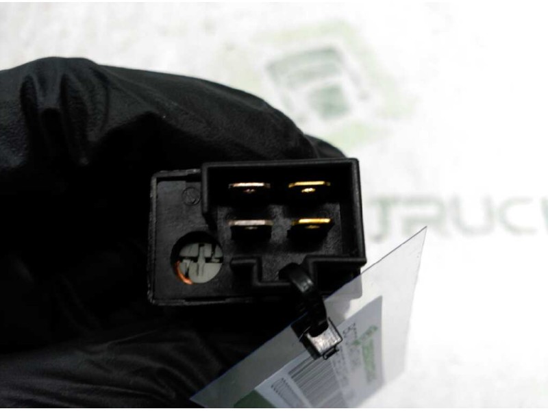 Recambio de boton antivaho para kia pride glxi familiar referencia OEM IAM   