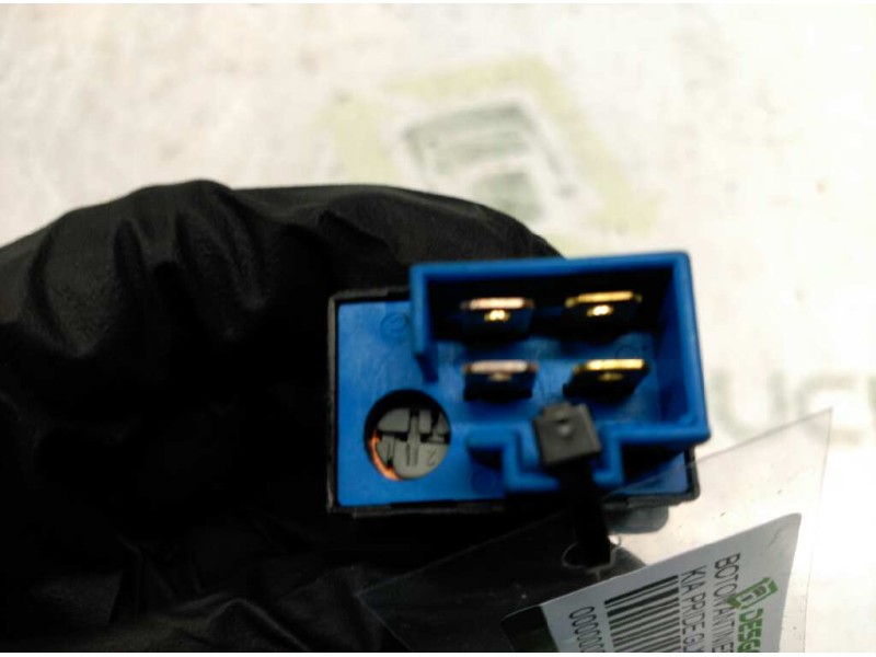 Recambio de boton antiniebla trasero para kia pride glxi familiar referencia OEM IAM   