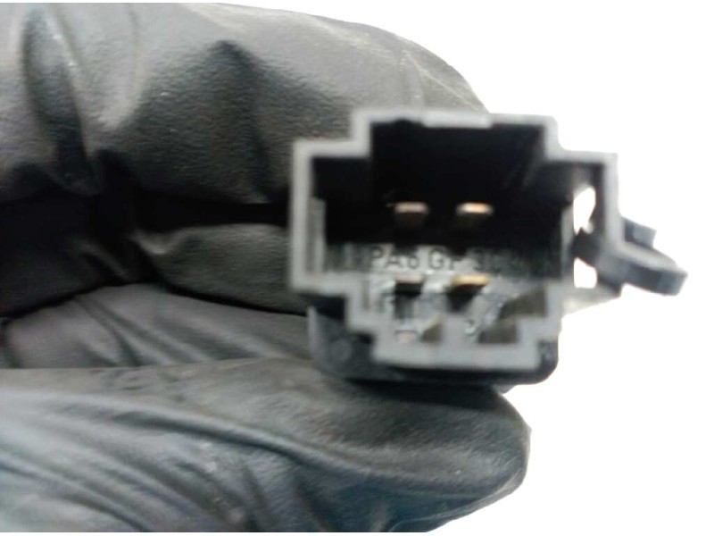 Recambio de boton apertura tapa combustible para volkswagen golf iv berlina (1j1) básico referencia OEM IAM 3B0959833A  