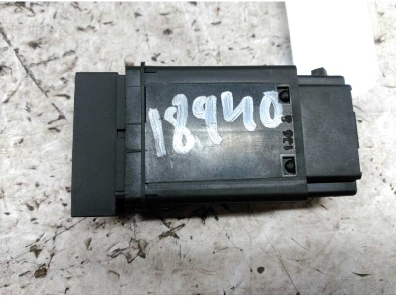 Recambio de boton antivaho para seat cordoba berlina (6k2) sport referencia OEM IAM 6X0950621  