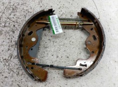 Recambio de zapatas de freno traseras para land rover freelander (ln) e familiar referencia OEM IAM   
